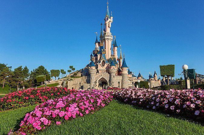 Viagem à Disneyland Paris, com Pequeno-almoço e transporte incluído