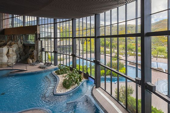 H2otel Congress Medical Spa 4*, relaxe neste hotel com circuito de Spa incluído em Unhais da Serra